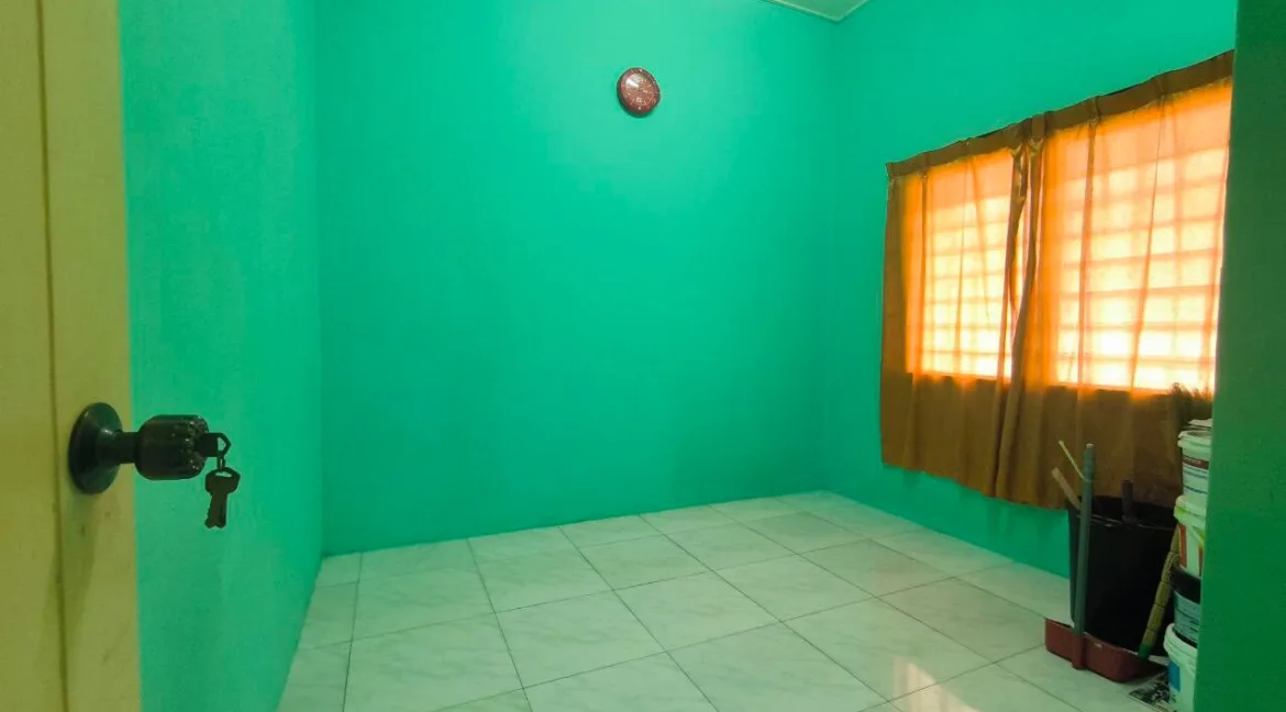 rumah-teres-taman-pinji-ria-aa-17