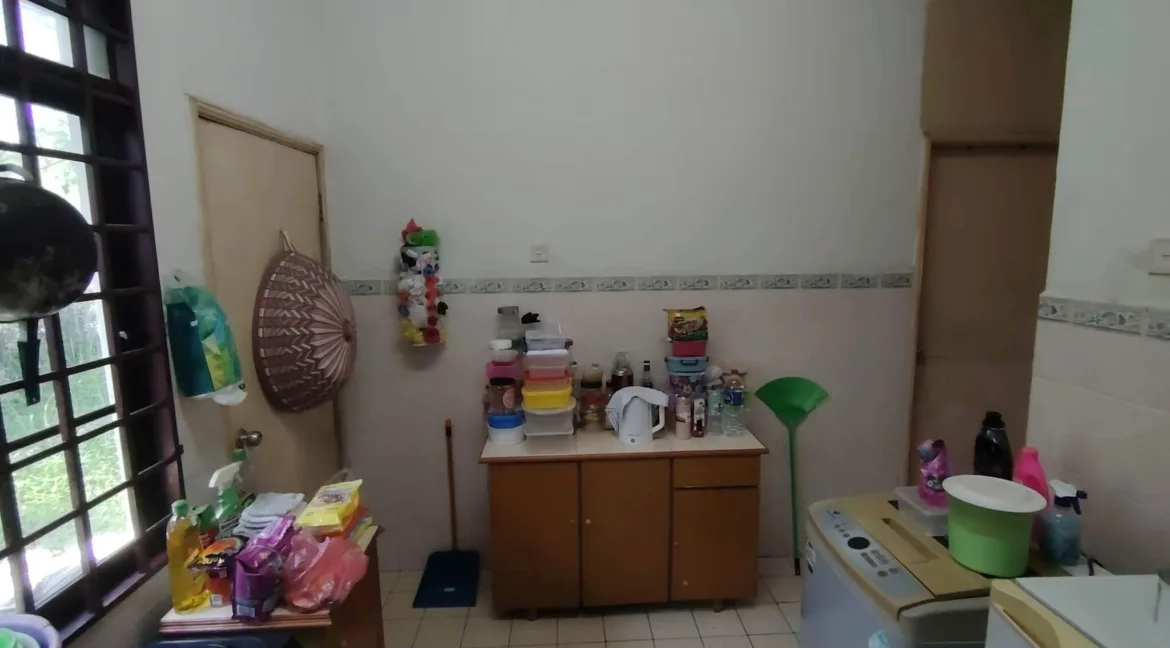 semi-d-taman-kinta-perdana-14