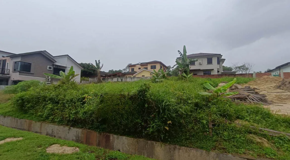 tanah-lot-banglo-taman-meru-02