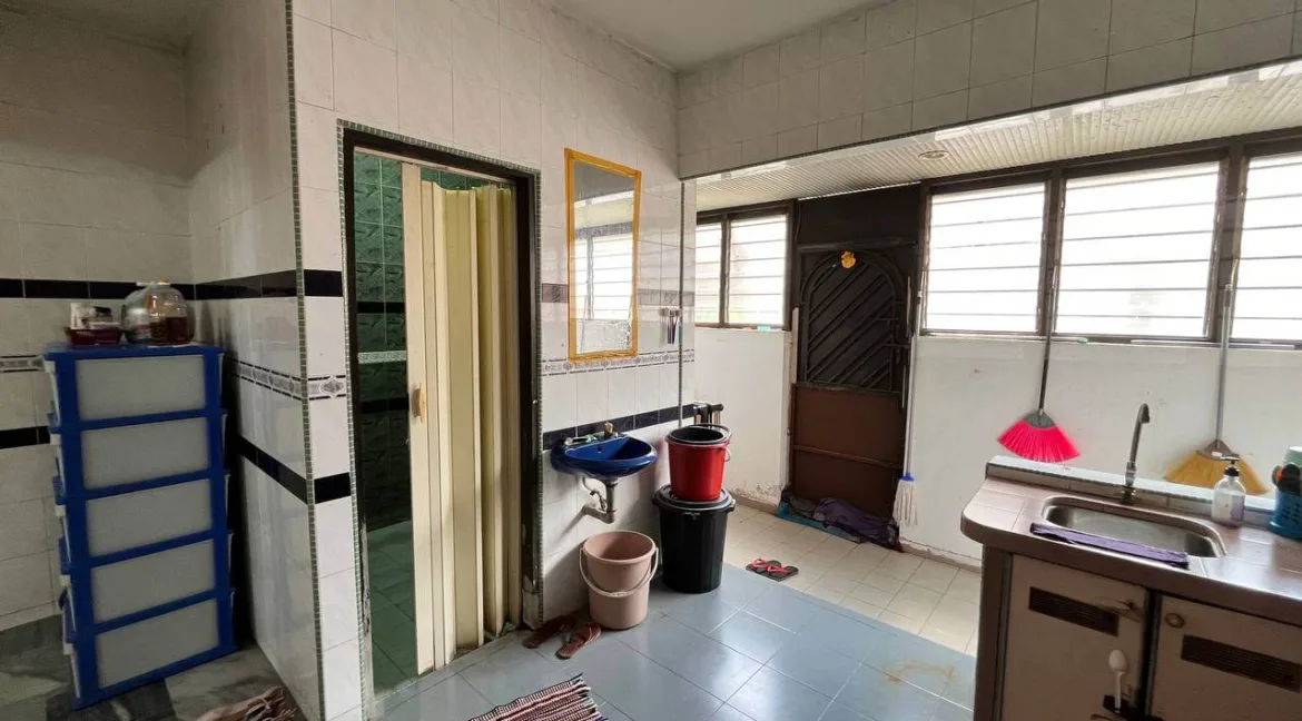 teres-2-tingkat-taman-simpang-aman-14