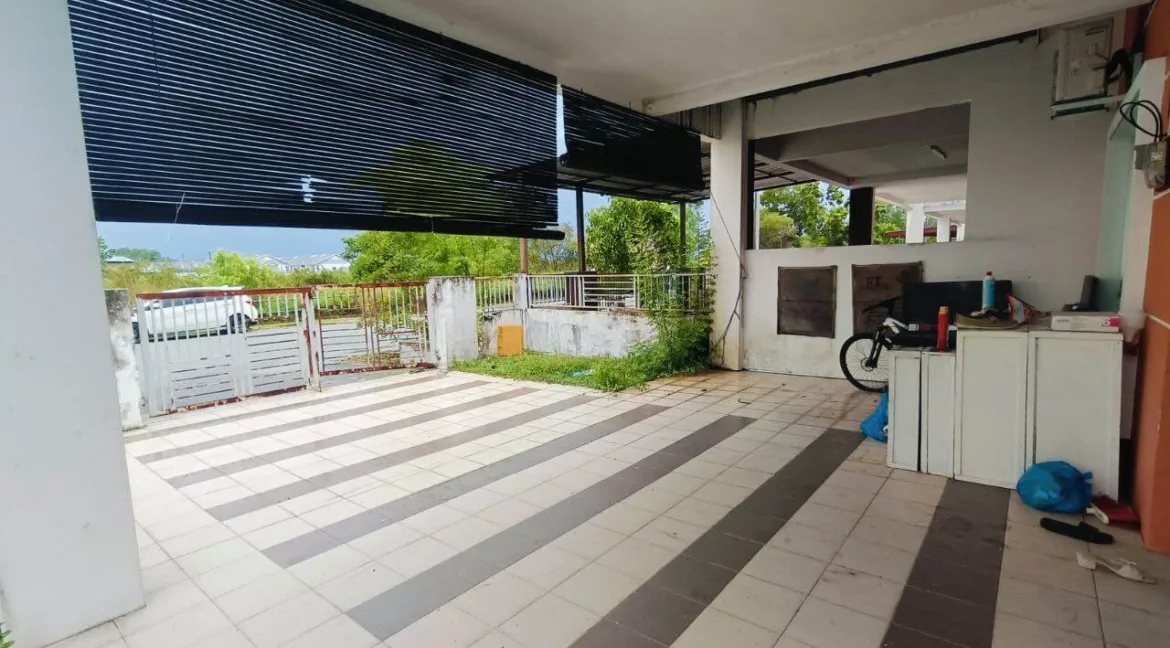 teres-corner-lot-taman-bandar-u-07
