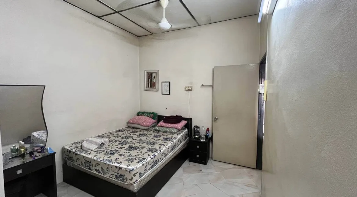 teres-setingkat-taman-chandan-desa-kuala-kangsar-nn-15