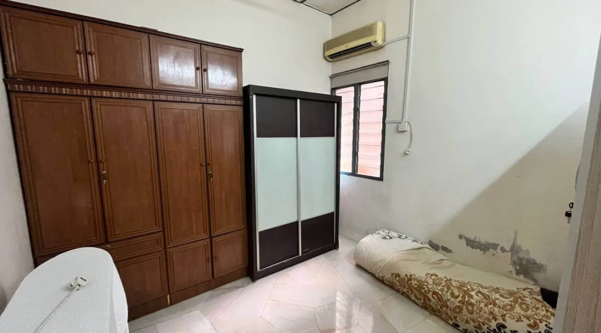 teres-setingkat-taman-chandan-desa-kuala-kangsar-nn-18