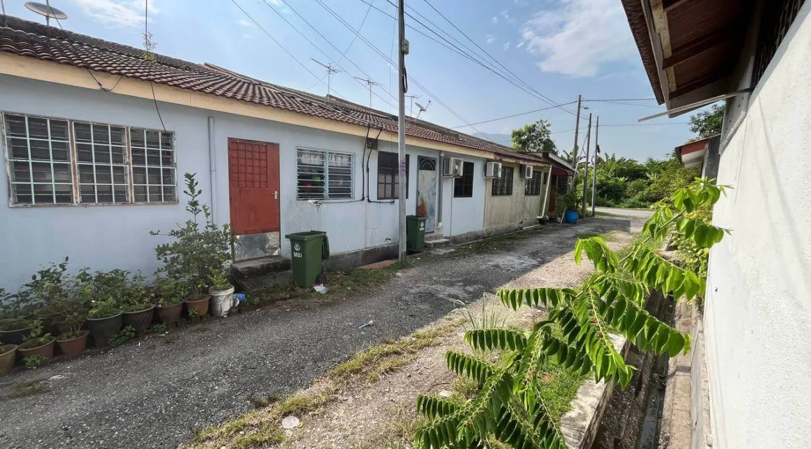 teres-setingkat-taman-chandan-desa-kuala-kangsar-nn-20