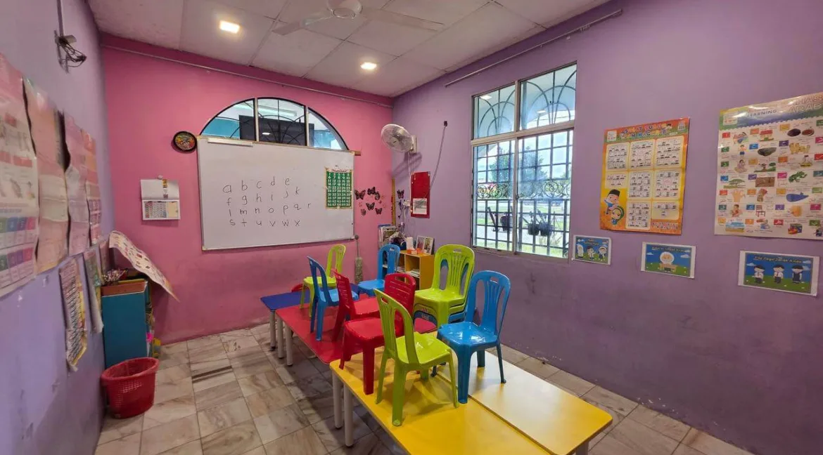 teres-setingkat-taman-klebang-restu-15