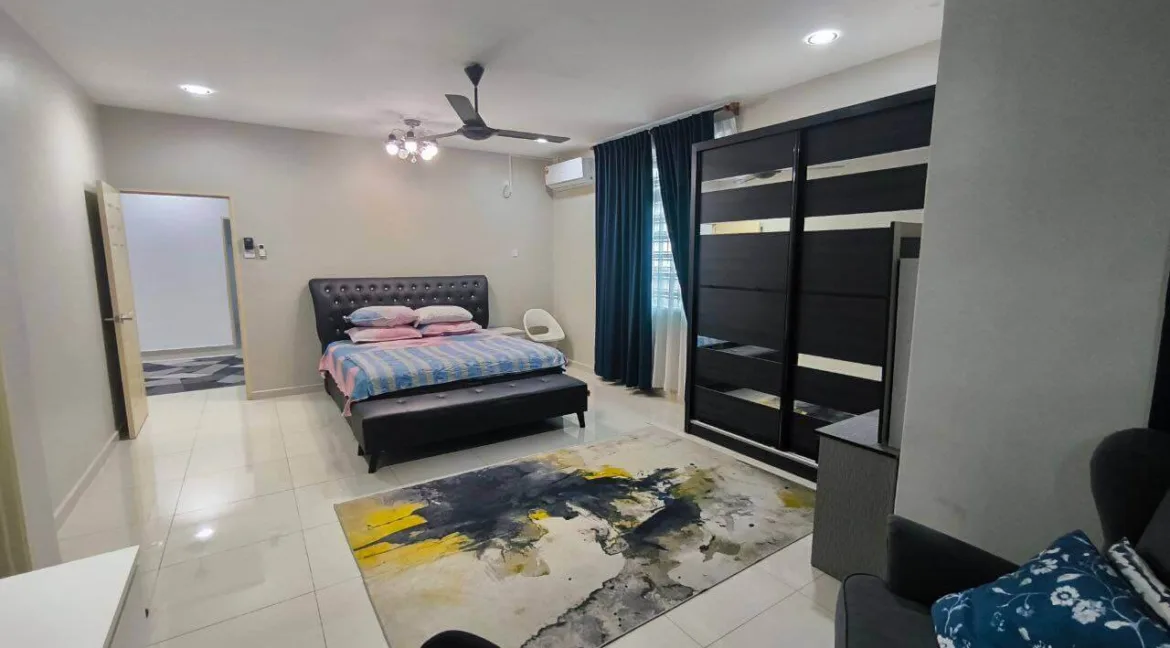 semi-d-dua-tingkat-taman-desa-manjung-05