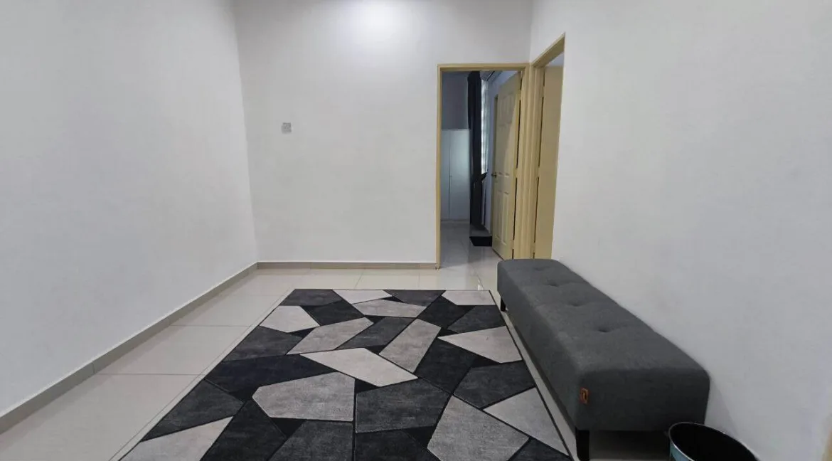 semi-d-dua-tingkat-taman-desa-manjung-09