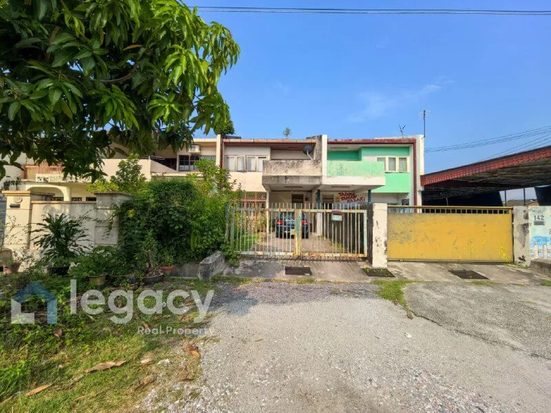 Rumah Teres 2 Tingkat untuk dijual di Pekan Razaki, Ipoh.