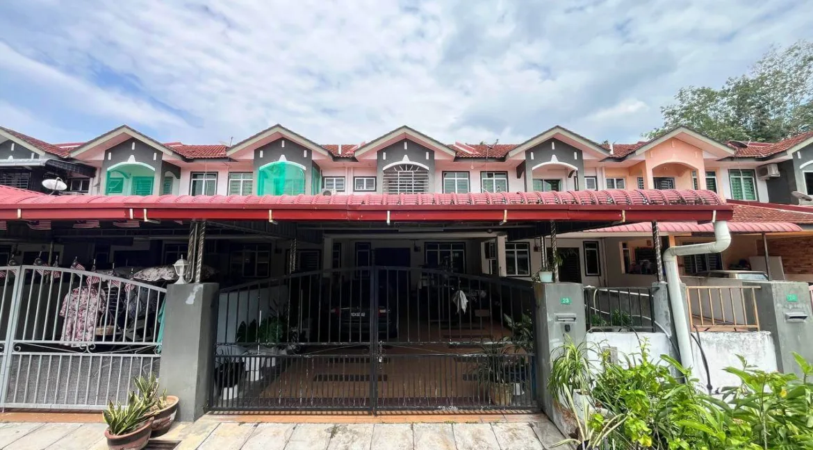 Teres 2 Tingkat untuk dijual di Taman Salak Jaya, Sungai Siput.