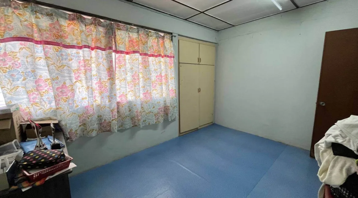 teres-dua-tingkat-taman-maju-rapat-11