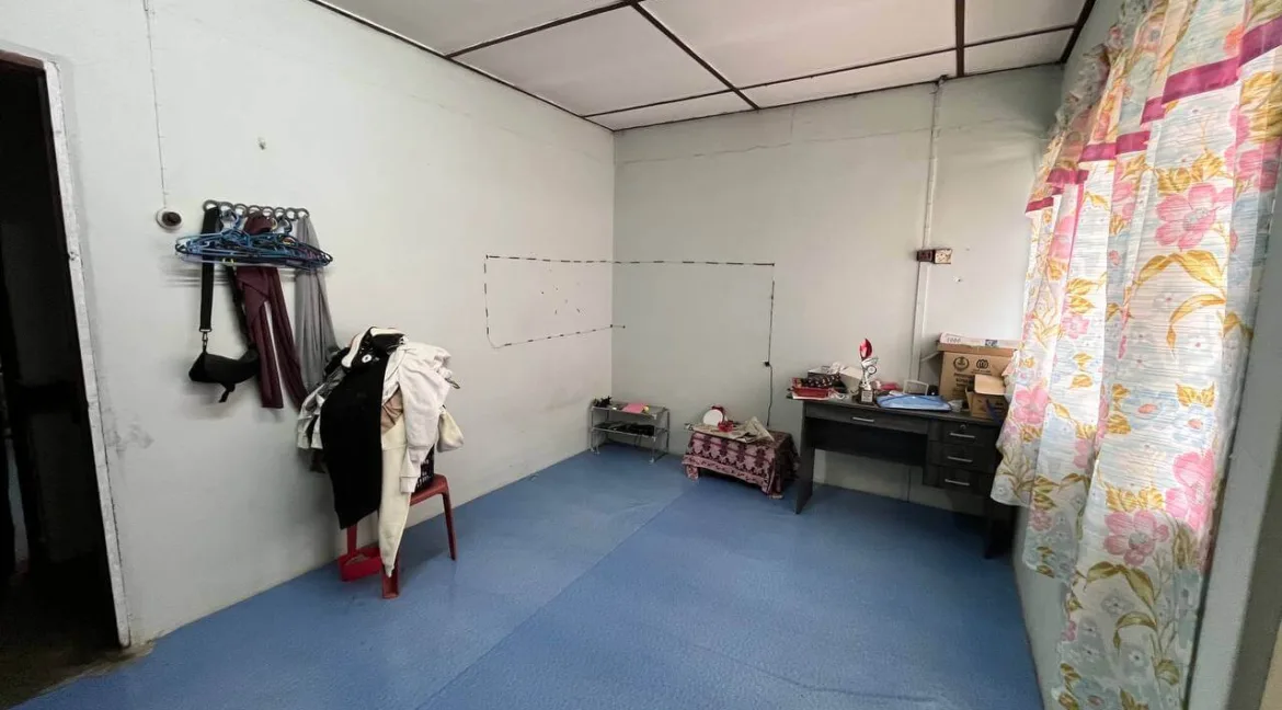 teres-dua-tingkat-taman-maju-rapat-13