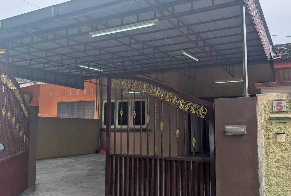 teres-setingkat-taman-cherry-zmaxx-02