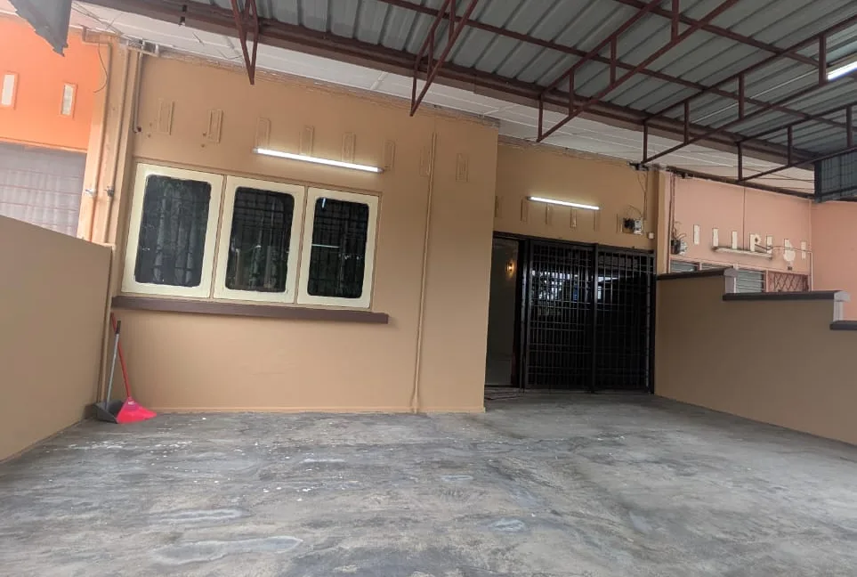 teres-setingkat-taman-cherry-zmaxx-03