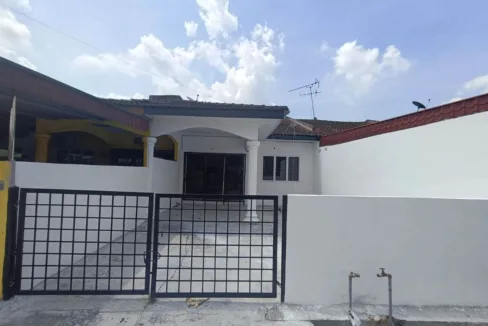 Teres Setingkat untuk dijual di Taman Damai, Ayer Tawar.