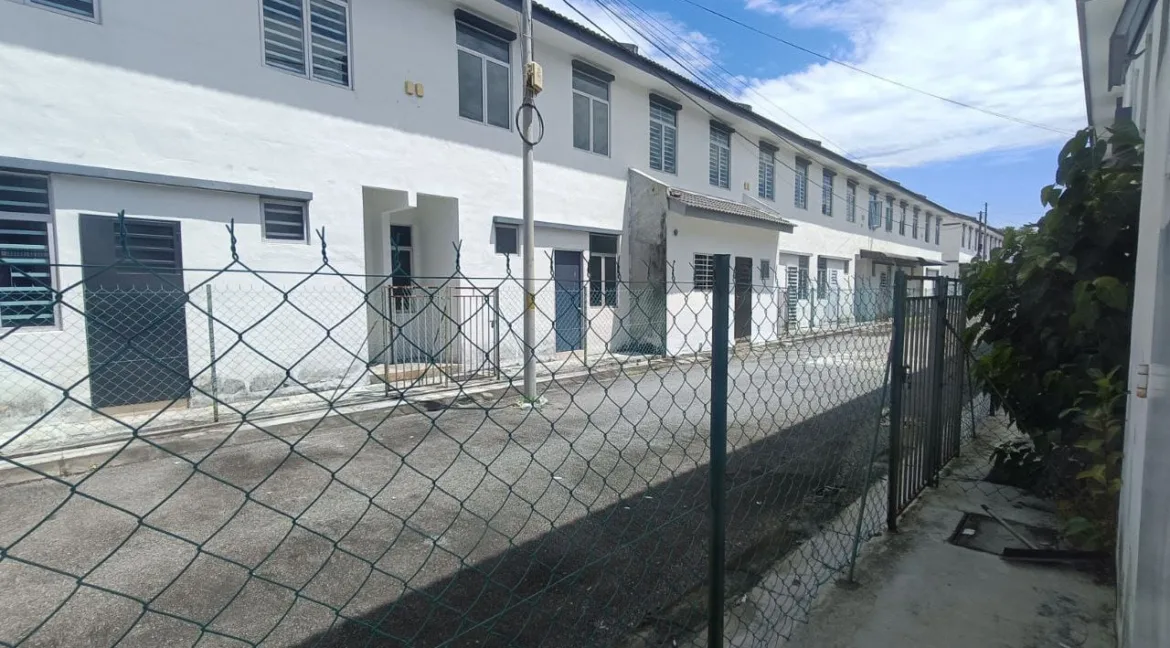 teres-2-tingkat-taman-chepor-idaman-bandar-meru-raya-12