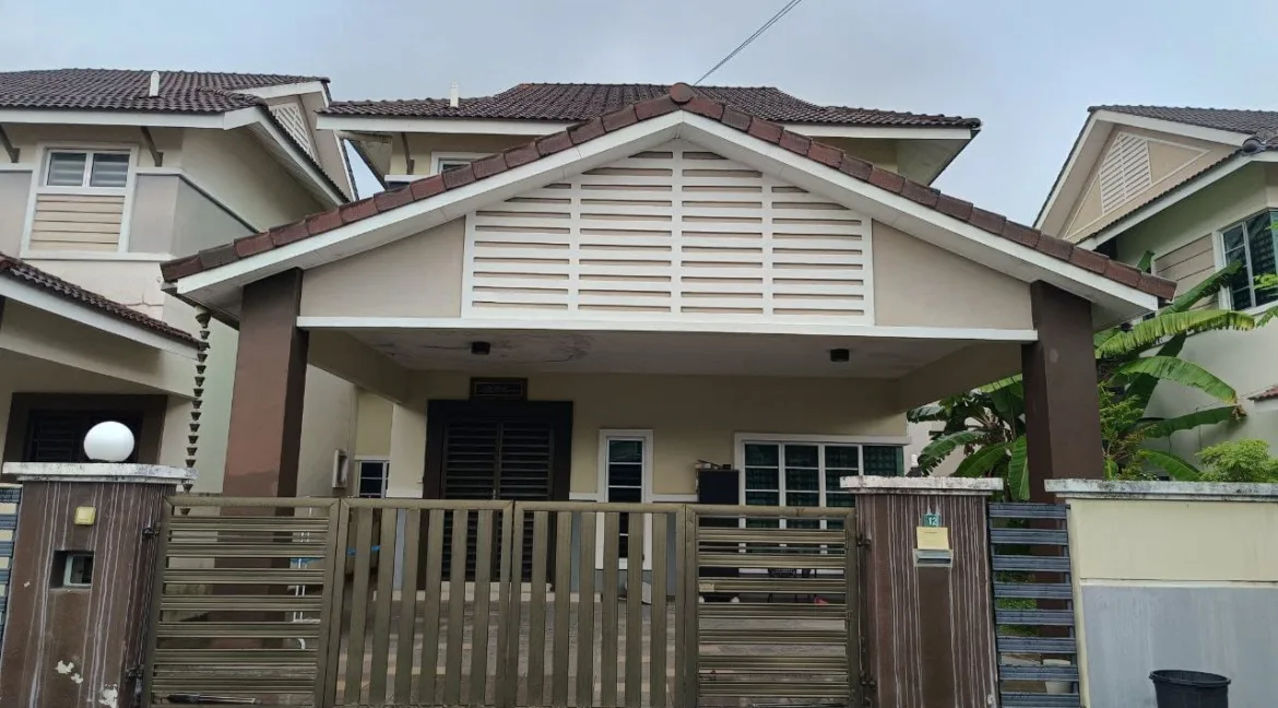 Semi-D Dua Tingkat untuk dijual di Taman Klebang Impian, Klebang.