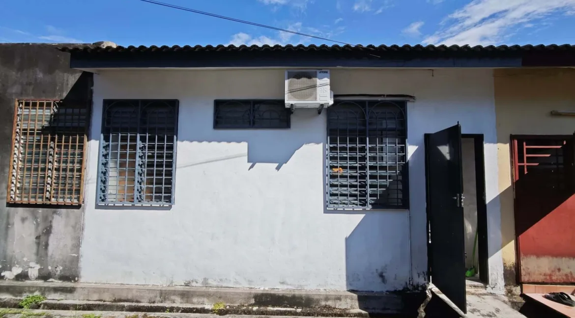 teres-setingkat-taman-indah-pengkalan-aor-10