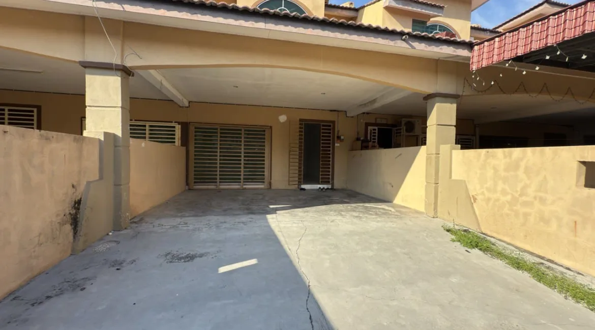rumah-2-tingkat-taman-puncak-bougainvillea-kuala-kangsar02