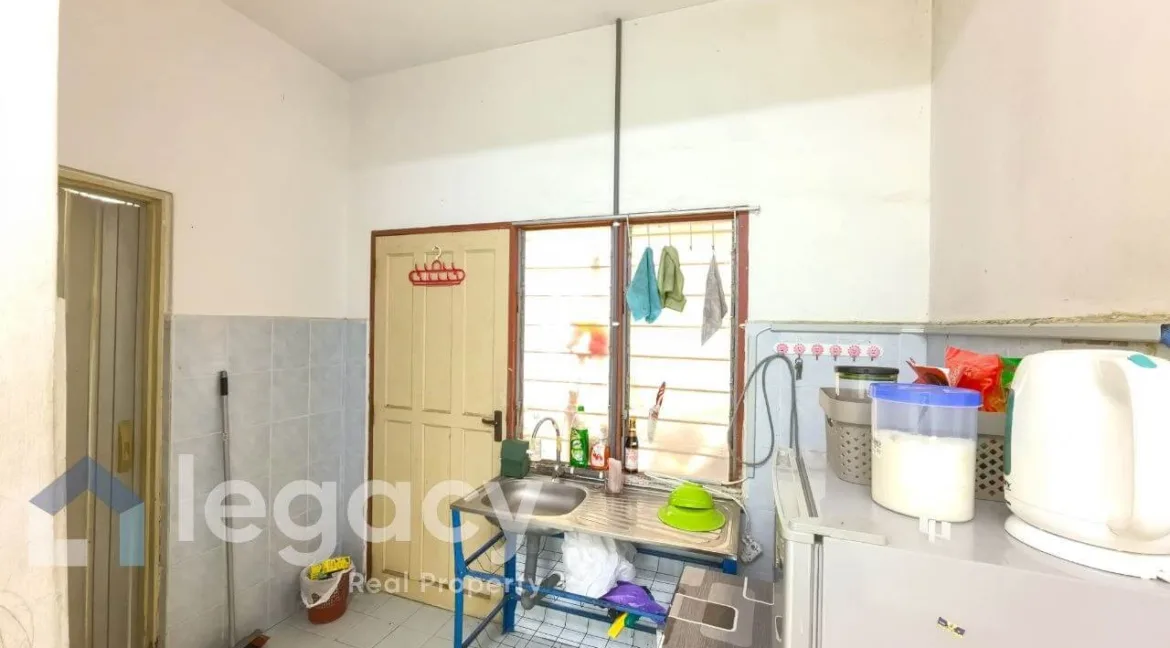 rumah-setingkat-untuk-dijual-seri-iskandar-perdana-seri-iskandar-13