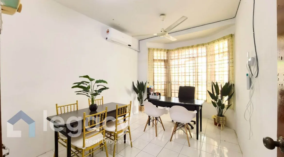 rumah-setingkat-untuk-dijual-seri-iskandar-perdana-seri-iskandar-14