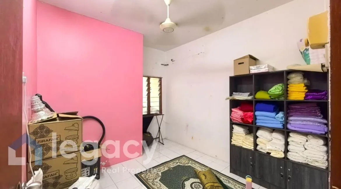 rumah-setingkat-untuk-dijual-seri-iskandar-perdana-seri-iskandar-17
