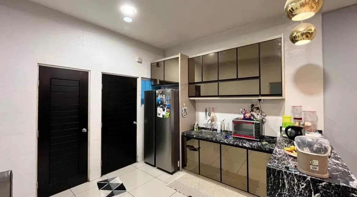 rumah-teres-2-tingkat-untuk-dijual-desa-lang-indah-ipoh-05