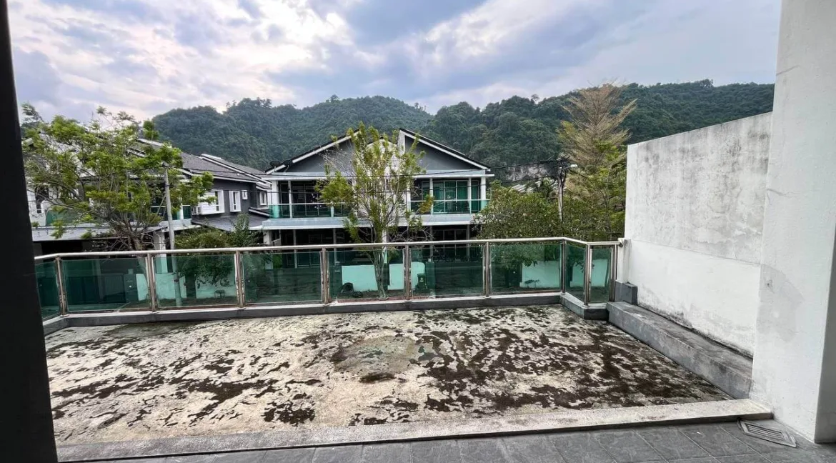 rumah-teres-2-tingkat-untuk-dijual-desa-lang-indah-ipoh-13