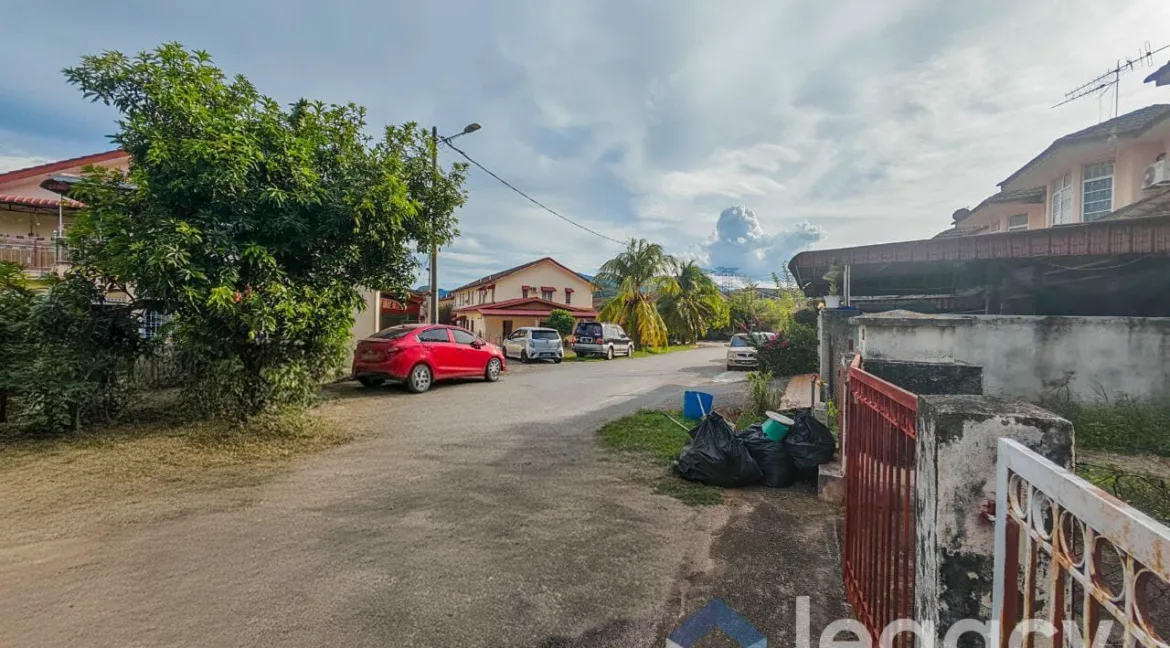 rumah-teres-2-tingkat-untuk-dijual-taman-impiana-kuala-kangsar-04