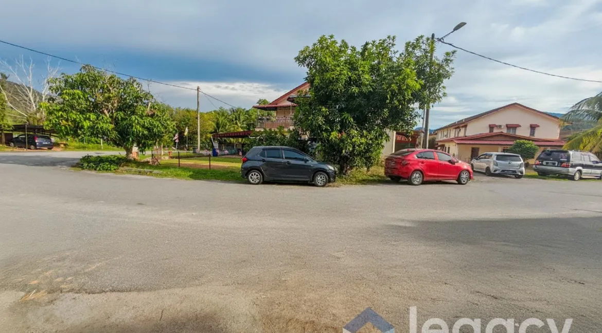 rumah-teres-2-tingkat-untuk-dijual-taman-impiana-kuala-kangsar-05
