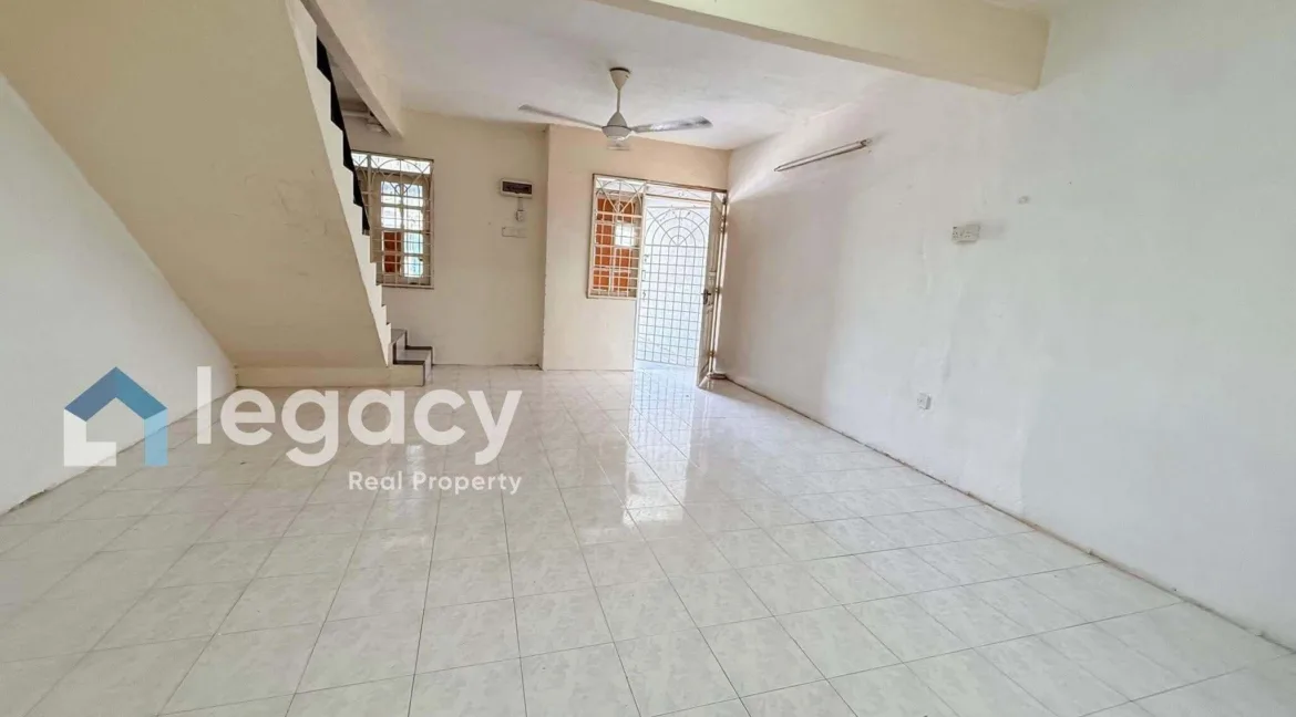 rumah-teres-2-tingkat-untuk-dijual-taman-klebang-jaya-ipoh-04