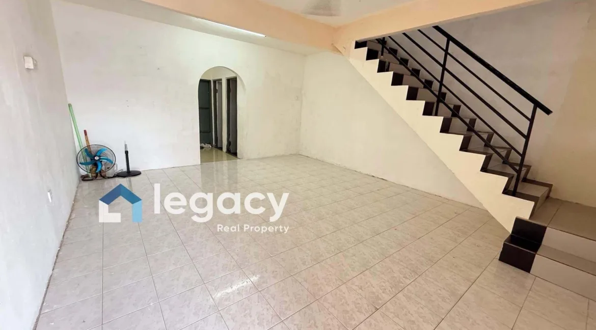 rumah-teres-2-tingkat-untuk-dijual-taman-klebang-jaya-ipoh-05