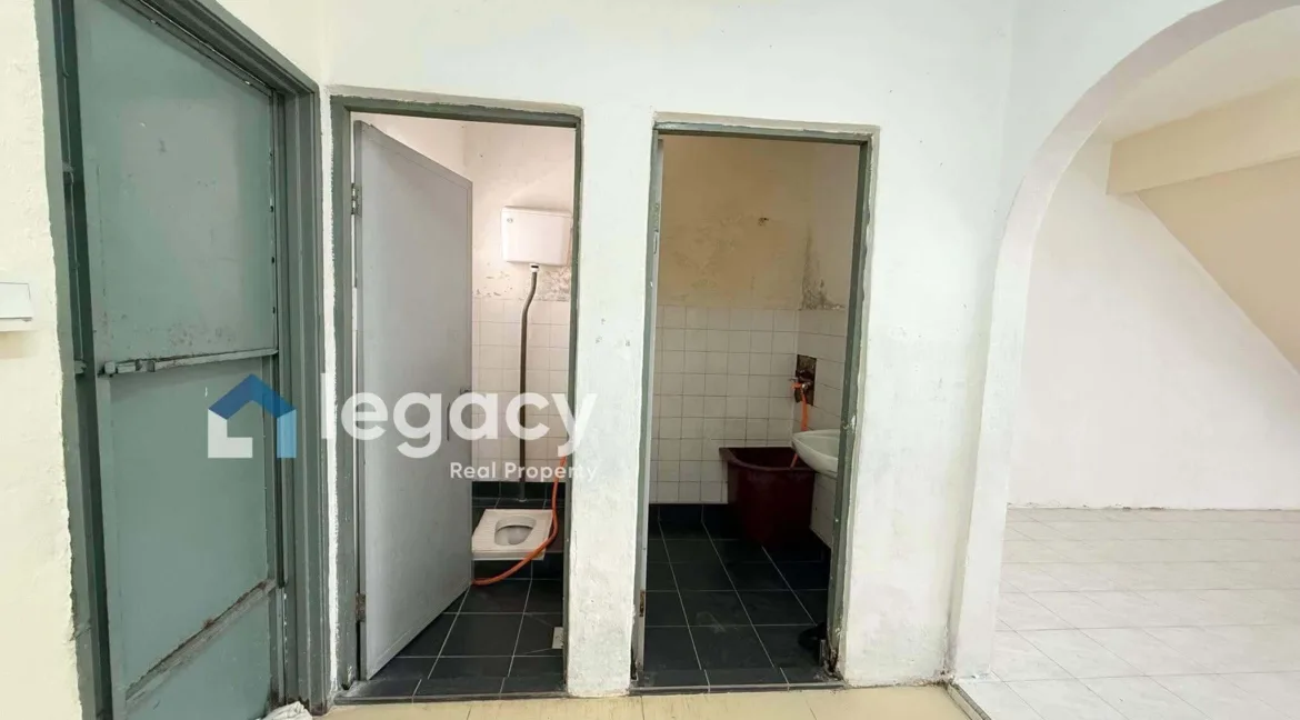 rumah-teres-2-tingkat-untuk-dijual-taman-klebang-jaya-ipoh-07