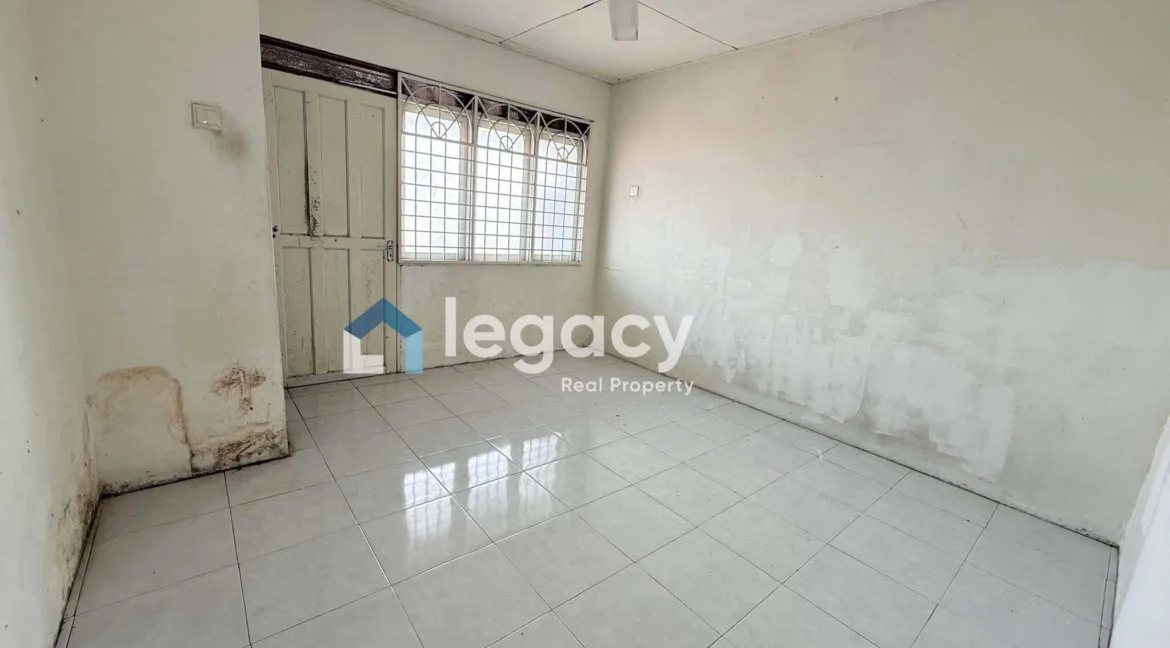 rumah-teres-2-tingkat-untuk-dijual-taman-klebang-jaya-ipoh-09