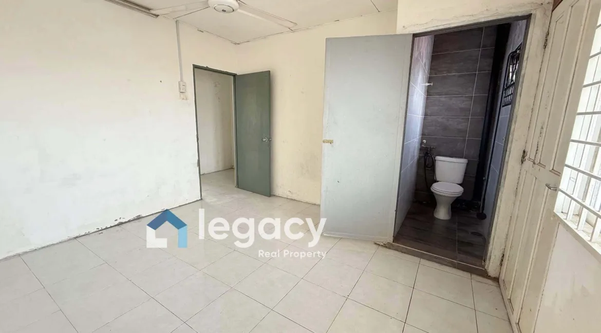rumah-teres-2-tingkat-untuk-dijual-taman-klebang-jaya-ipoh-12