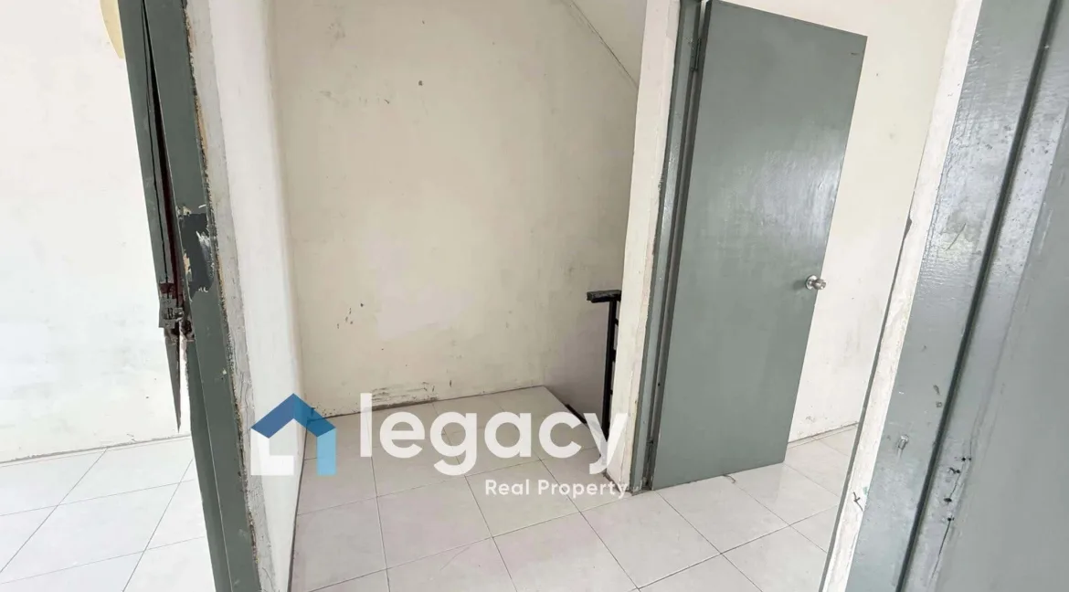 rumah-teres-2-tingkat-untuk-dijual-taman-klebang-jaya-ipoh-13
