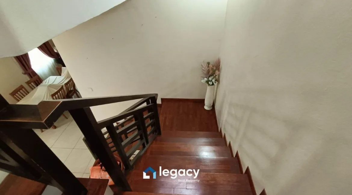 rumah-teres-2-tingkat-untuk-dijual-taman-tasek-mutiara-ipoh-09