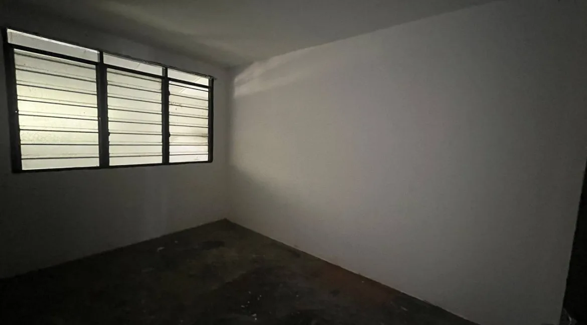 rumah-teres-dua-tingkat-untuk-dijual-taman-saga-tambun-11