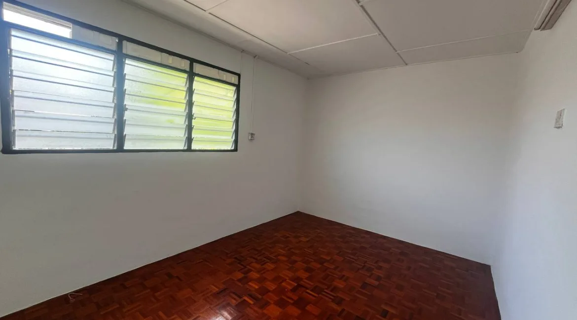 rumah-teres-dua-tingkat-untuk-dijual-taman-saga-tambun-13