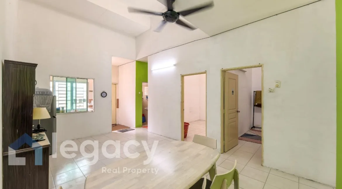 rumah-teres-setingkat-untuk-dijual-bandar-universiti-08