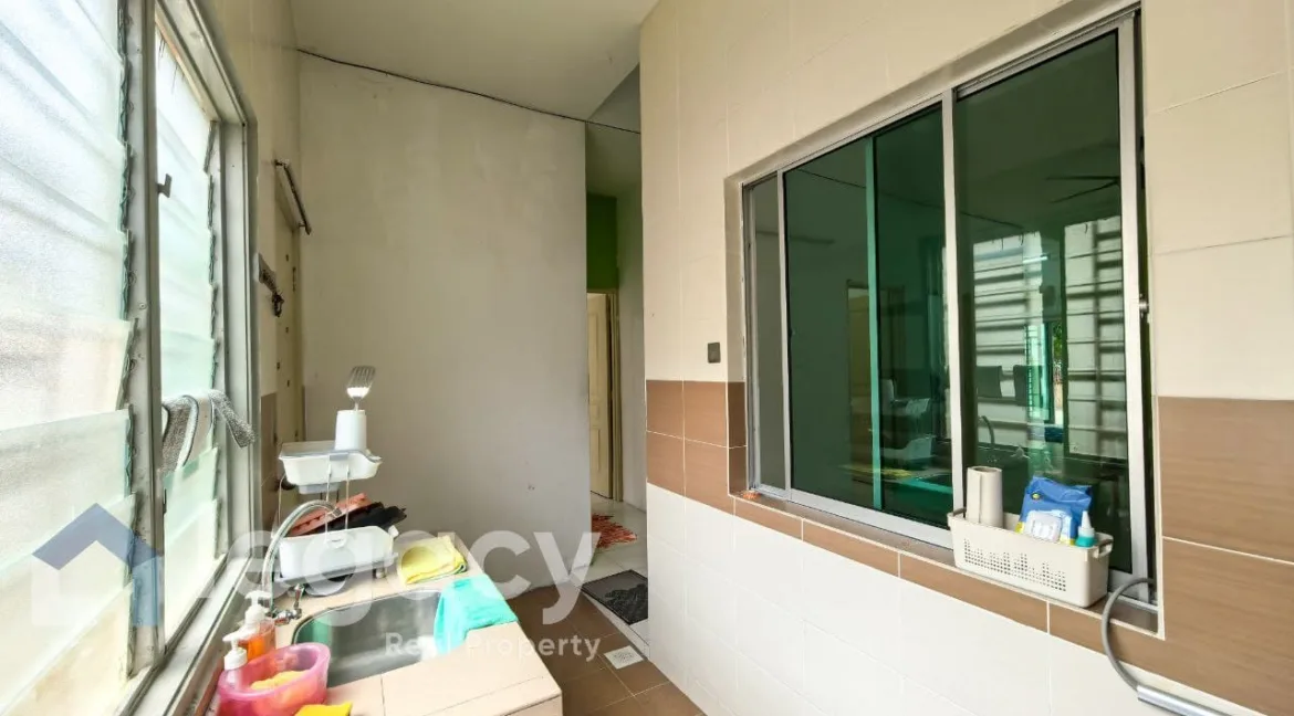 rumah-teres-setingkat-untuk-dijual-bandar-universiti-11