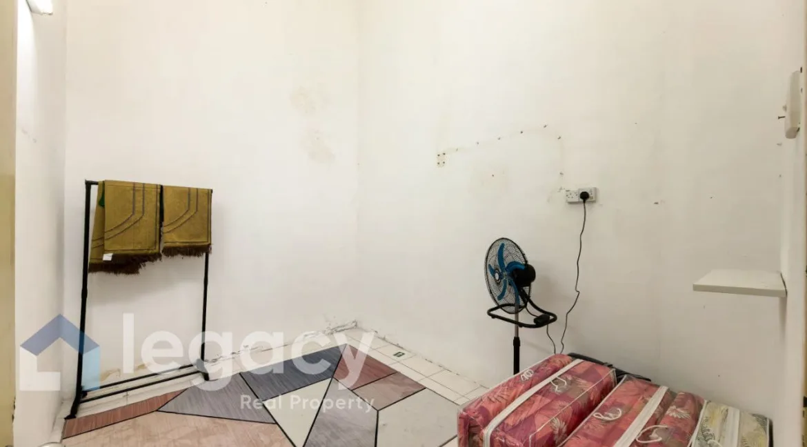 rumah-teres-setingkat-untuk-dijual-bandar-universiti-14