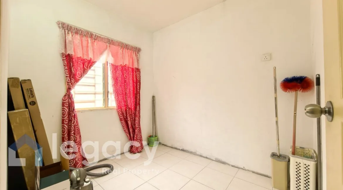 rumah-teres-setingkat-untuk-dijual-bandar-universiti-15