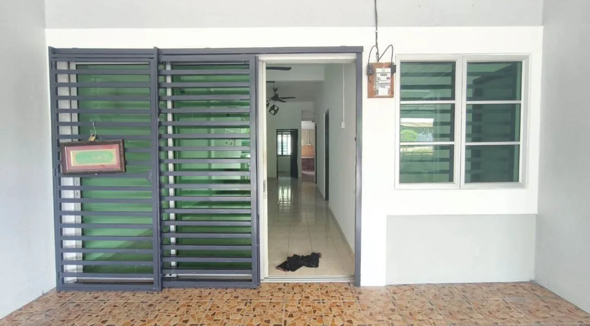rumah-teres-setingkat-untuk-dijual-di-pengkalan-harmoni-ipoh-04