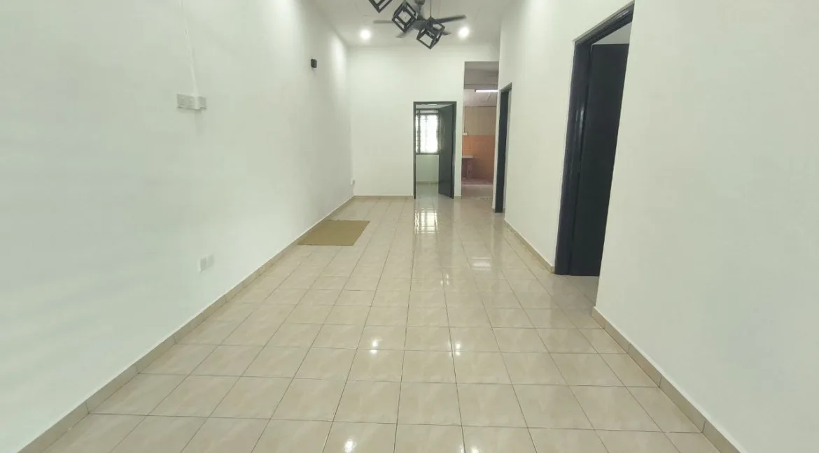 rumah-teres-setingkat-untuk-dijual-di-pengkalan-harmoni-ipoh-06