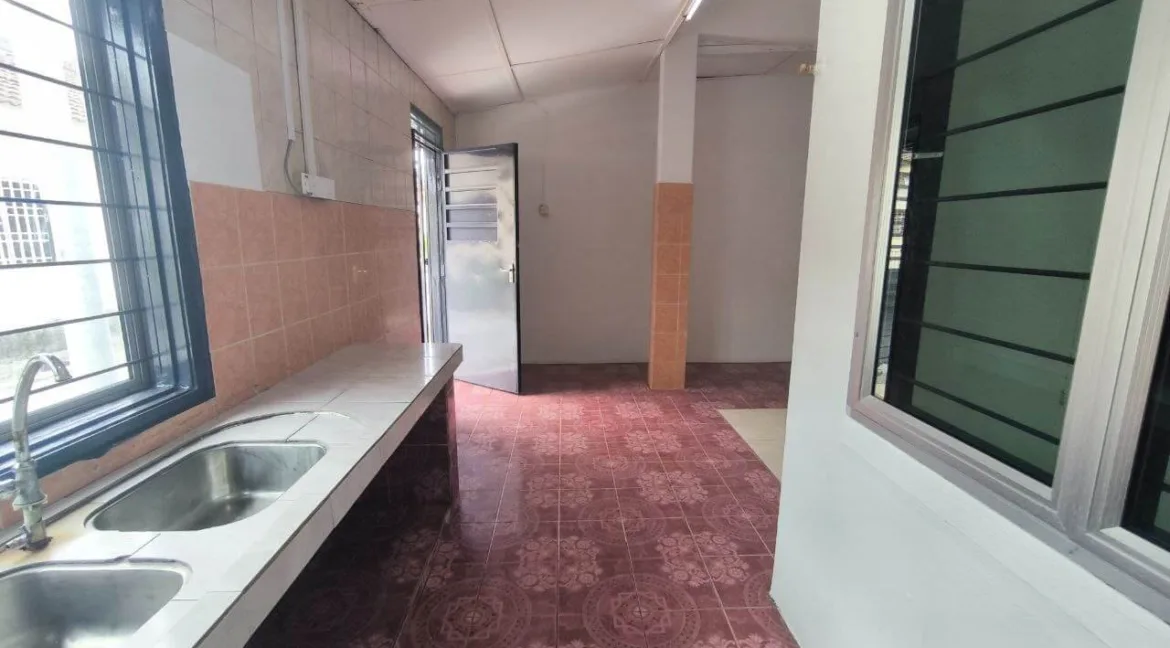 rumah-teres-setingkat-untuk-dijual-di-pengkalan-harmoni-ipoh-08