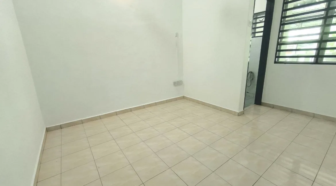 rumah-teres-setingkat-untuk-dijual-di-pengkalan-harmoni-ipoh-12