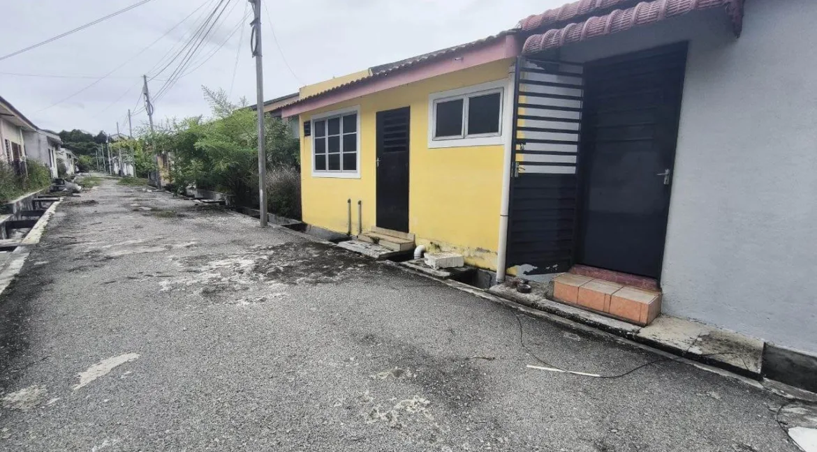 rumah-teres-setingkat-untuk-dijual-di-pengkalan-harmoni-ipoh-19