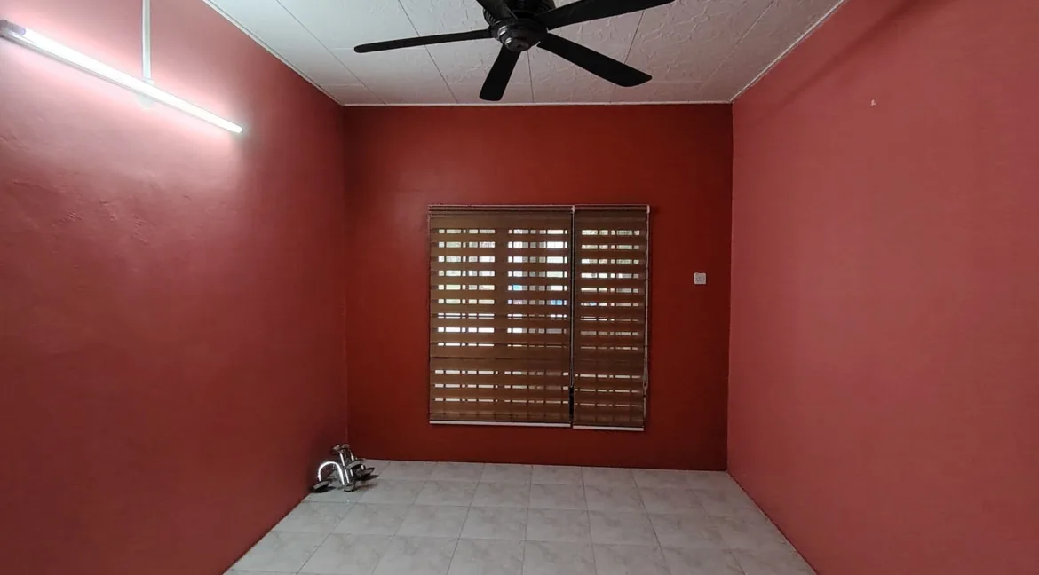 rumah-teres-setingkat-untuk-dijual-di-taman-batu-gajah-perdana-batu-gajah-18