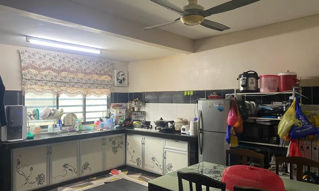 rumah-teres-setingkat-untuk-dijual-di-taman-desa-pengkalan-ipoh-06