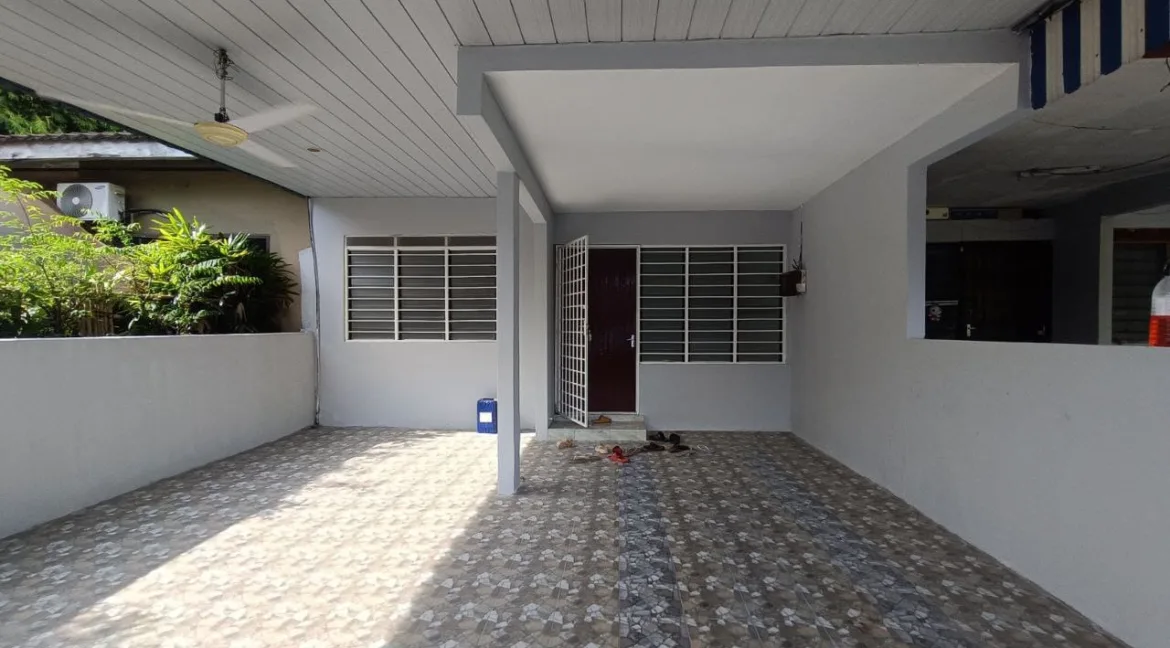 rumah-teres-setingkat-untuk-dijual-taman-anda-ipoh-02